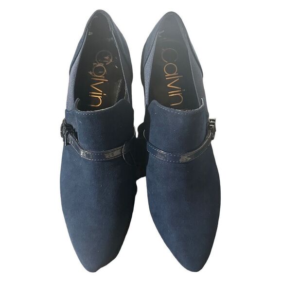 Women's New Calvin Klein Jaclyn Suede Navy Blue Heal Booties With Logo Size 7 - Picture 5 of 7